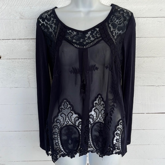 Taylor & Sage Tops - Taylor & Sage Blouse NWT Size S